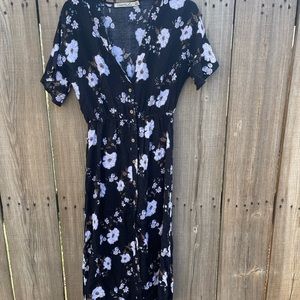 Midi modest black dress